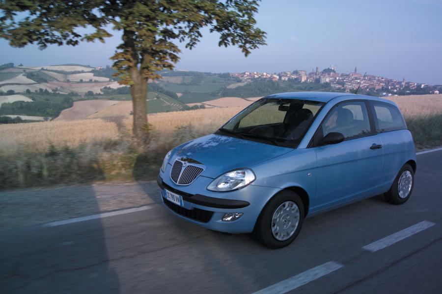  Lancia Ypsilon 2003 года  (фото 59 из 114)